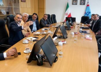 جلسه بررسی امکان‌سنجی خرید اعتباری محصولات پلی‌اتیلن با حضور نمایندگان بانک کشاورزی، هیات مدیره انجمن